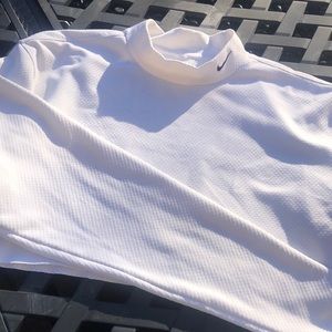 Cropped Nike turtle neck